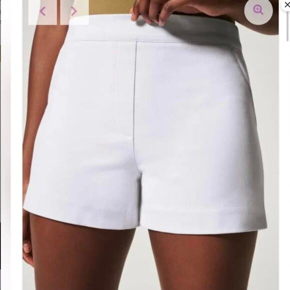 SPANX Pants - SPANX On the Go Shorts - White - Smoothing - Opaque - Size Large